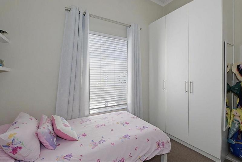 3 Bedroom Property for Sale in Burgundy Estate Western Cape